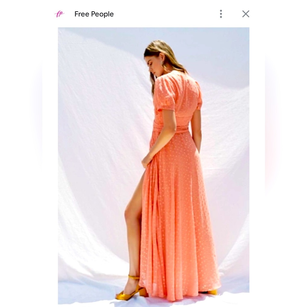 Absolutely gorgeous peach color maxi dress.